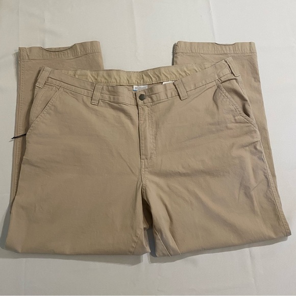 Columbia Other - Men's Columbia Sz 42/30 Tan Pants